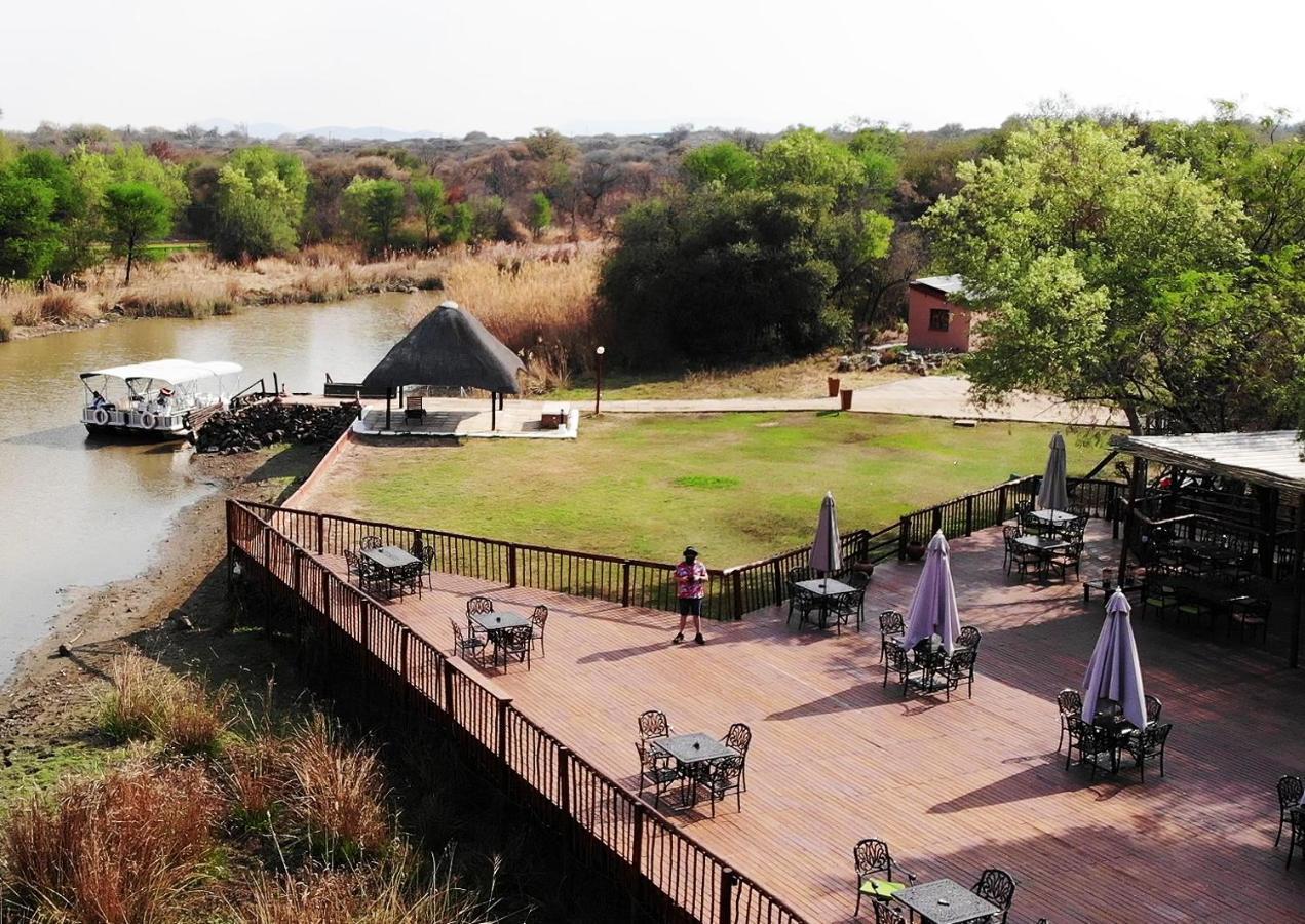 Crocodile Pools River Safaris Gaborone Extérieur photo