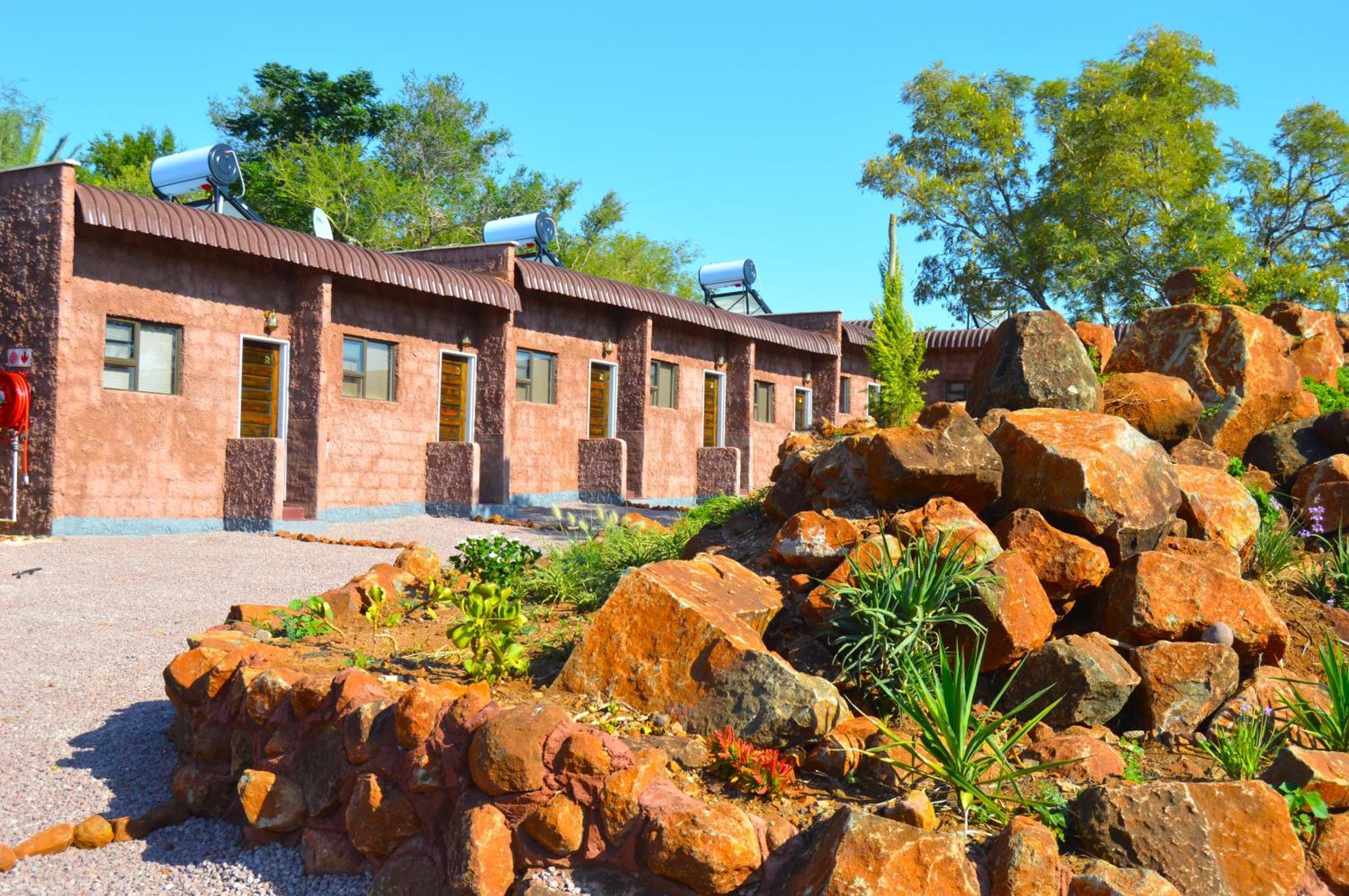 Crocodile Pools River Safaris Gaborone Extérieur photo