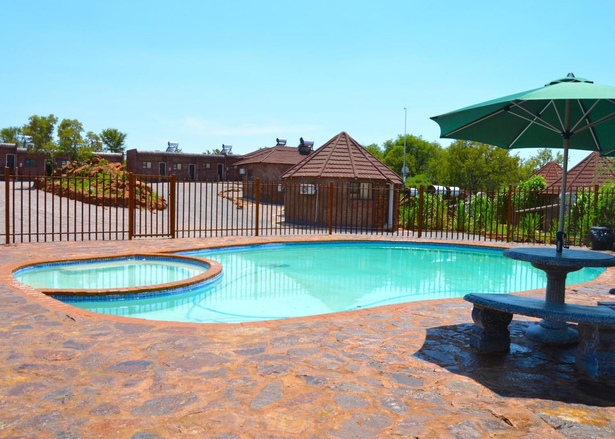 Crocodile Pools River Safaris Gaborone Extérieur photo